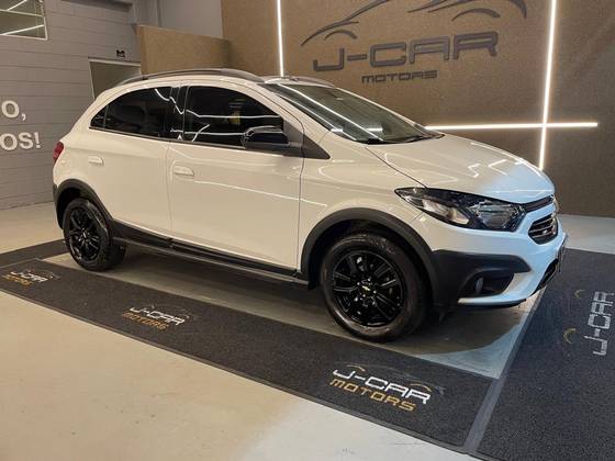 CHEVROLET ONIX 1.4 MPFI ACTIV 8V FLEX 4P AUTOMÁTICO